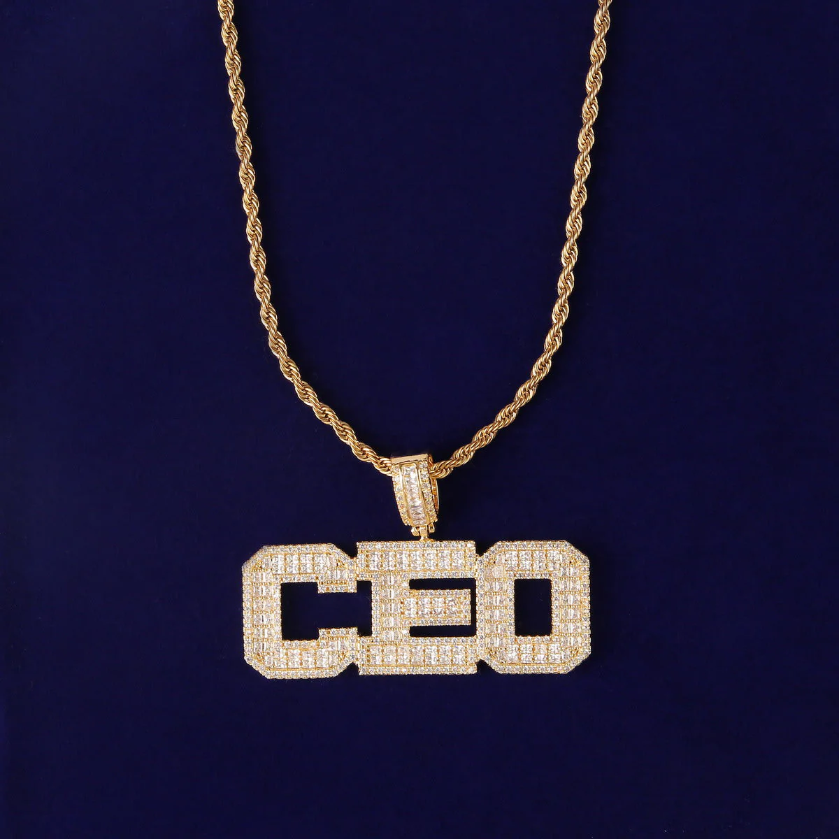 Baguette VVS Custom Letter Pendant - Gold - Image 3