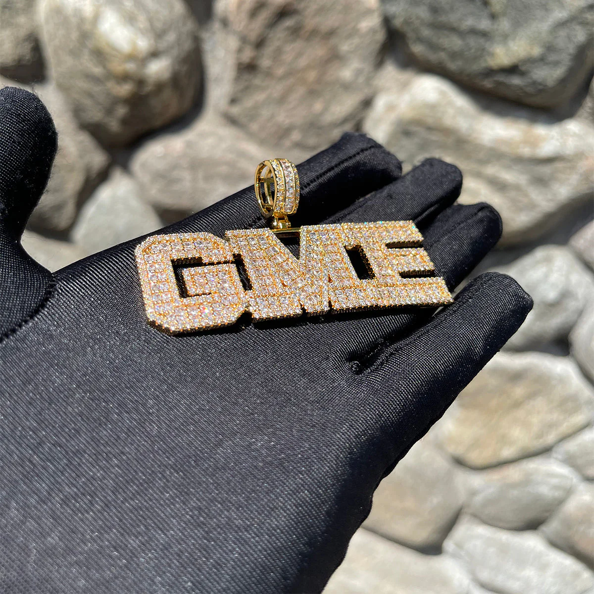 Baguette VVS Custom Letter Pendant - Gold - Image 4
