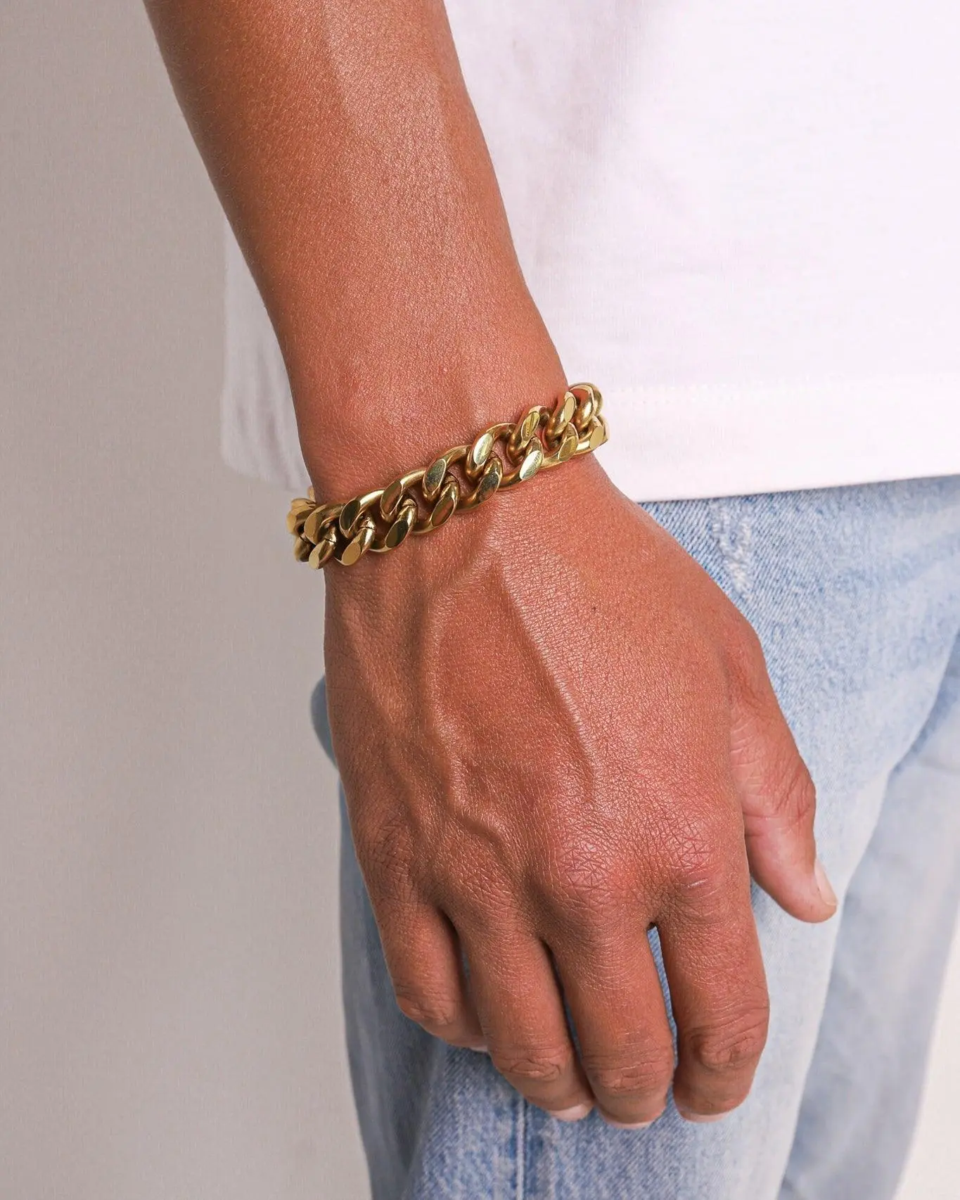 Cuban Boxed 12MM Bracelet - Image 2