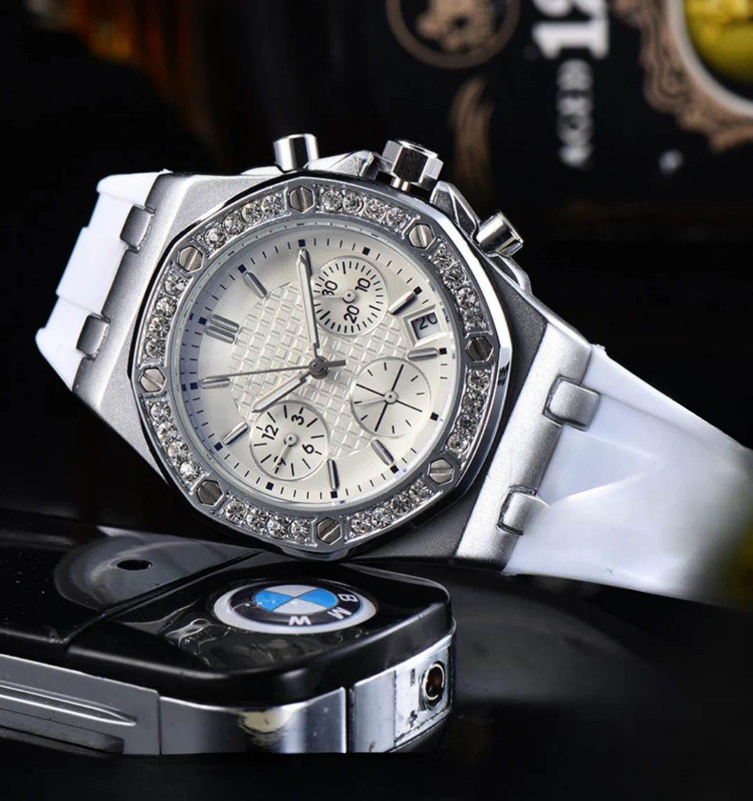 Royale Ice Bezel Chronograph Watch - Image 6